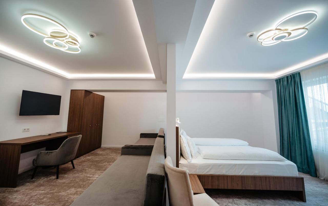 Hotel Ariata Scheia ภายนอก รูปภาพ