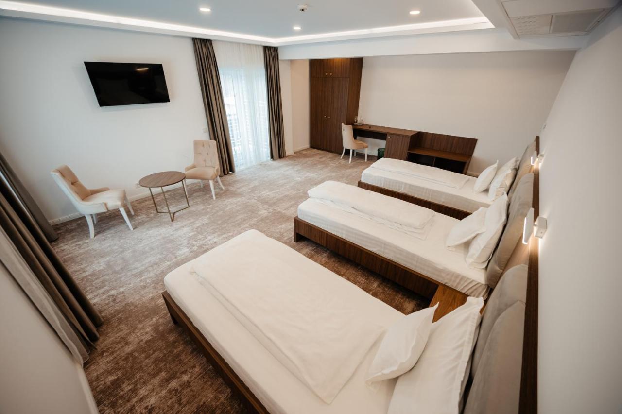 Hotel Ariata Scheia ภายนอก รูปภาพ