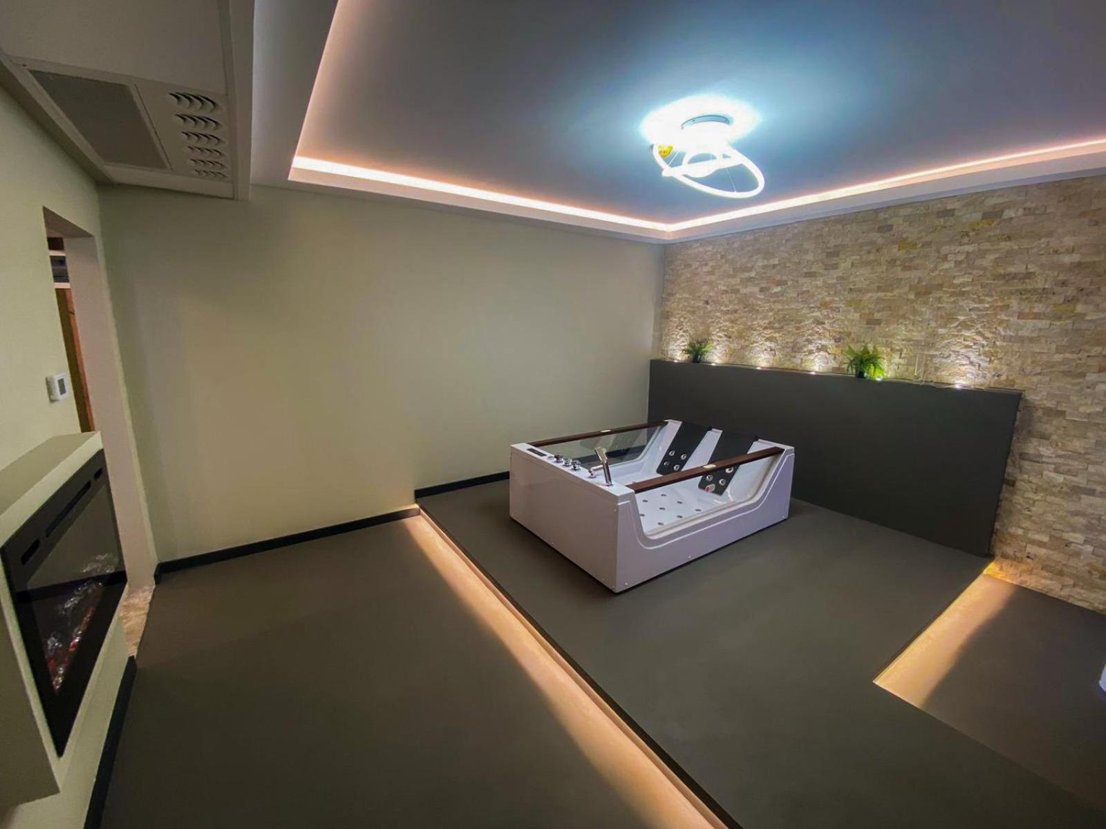 Hotel Ariata Scheia ภายนอก รูปภาพ